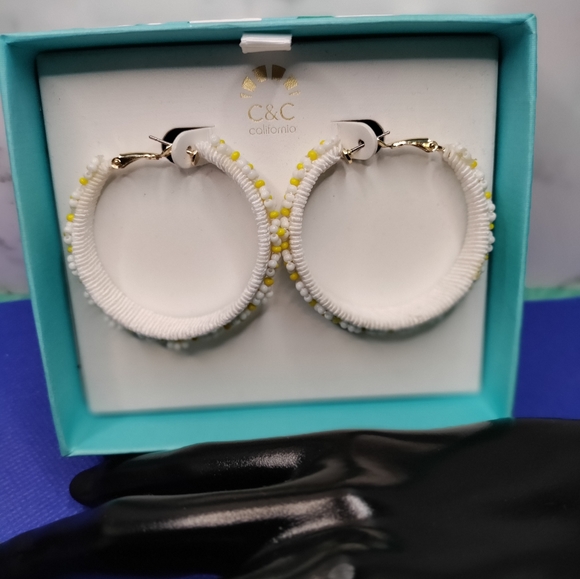 Crafted hoop earrings floral - Picture 4 of 5